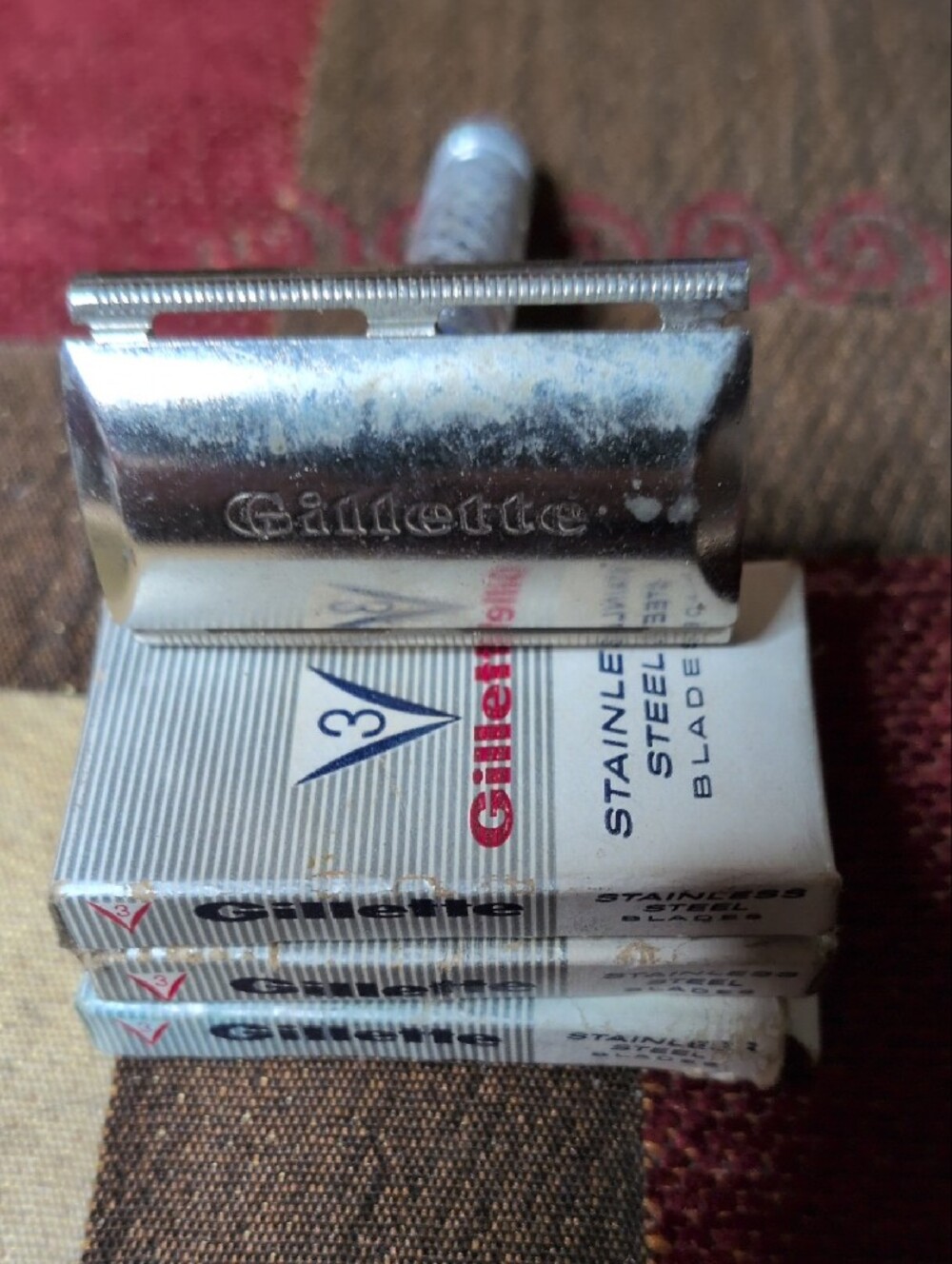 Gillette Stainless Steel Razor Blades & Safety Razor - White/Blue - Picture 11 of 11